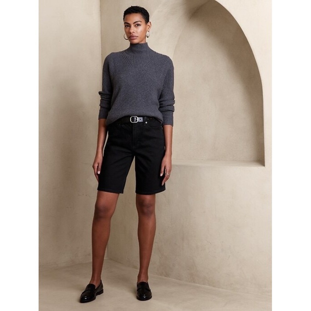 Banana Republic | Bermuda Denim Short 28/6 Black High Rise Stretch Summer Fall